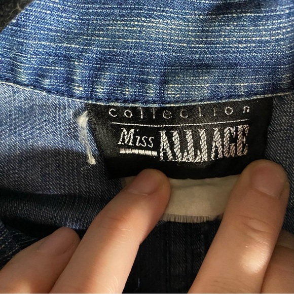 Denim Jacket Sz Small Blue Jean Jacket No Pockets Miss Alliage Canadian Designer - Picture 3 of 6
